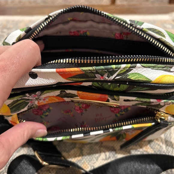 Betsy Johnson Crossbody - Picture 4 of 5